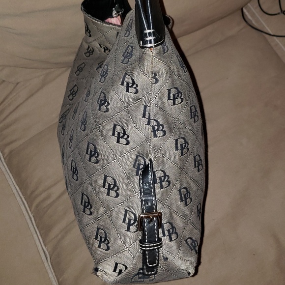 Authentic dooney & bourke bag - Picture 2 of 8